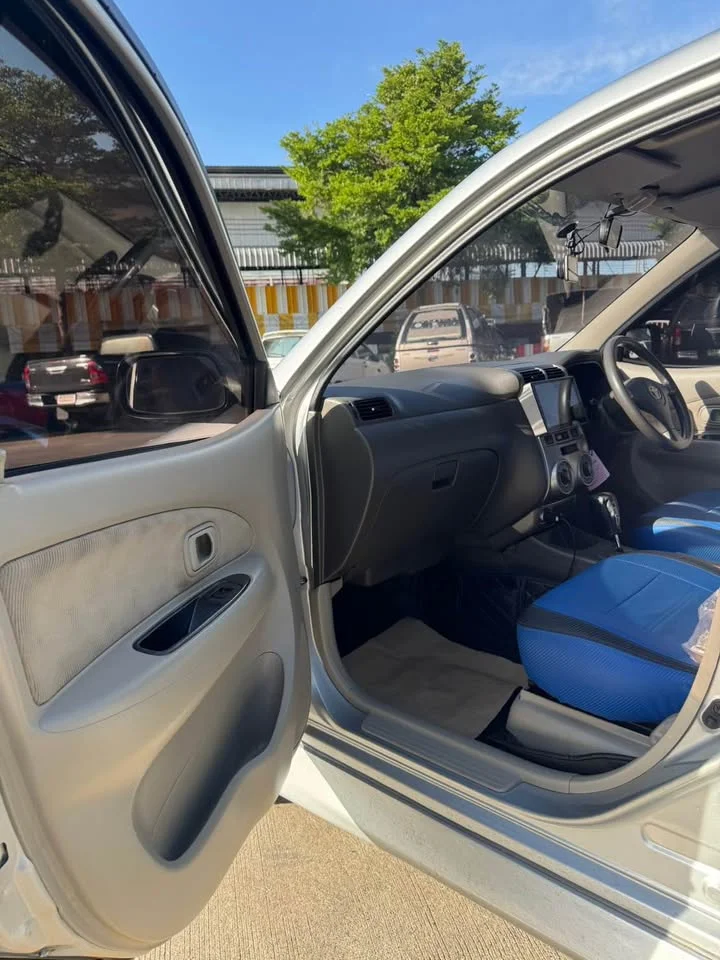 2011 Toyota Avanza I 3