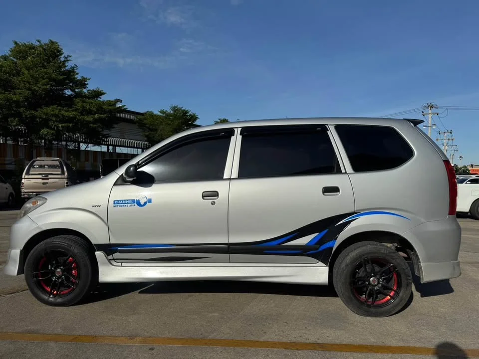 2011 Toyota Avanza I 2