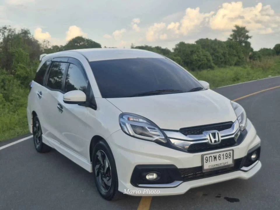 2015 Honda Mobilio II 2