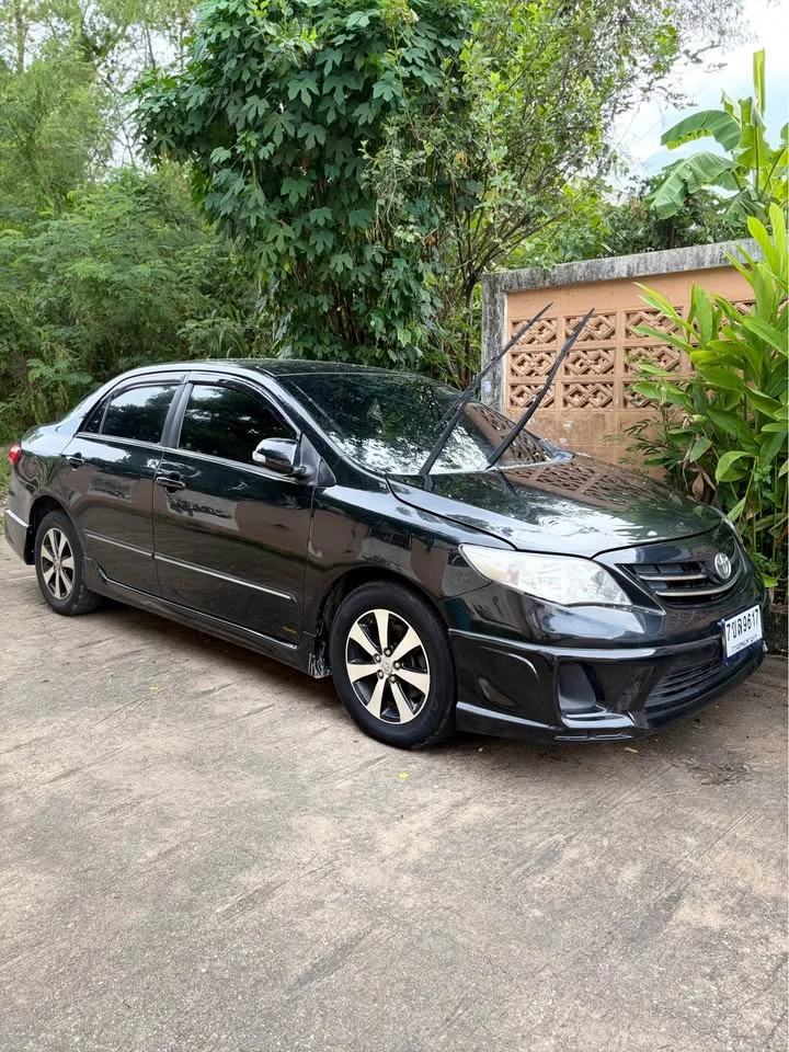 2012 Toyota Corolla Altis X (E140) 2