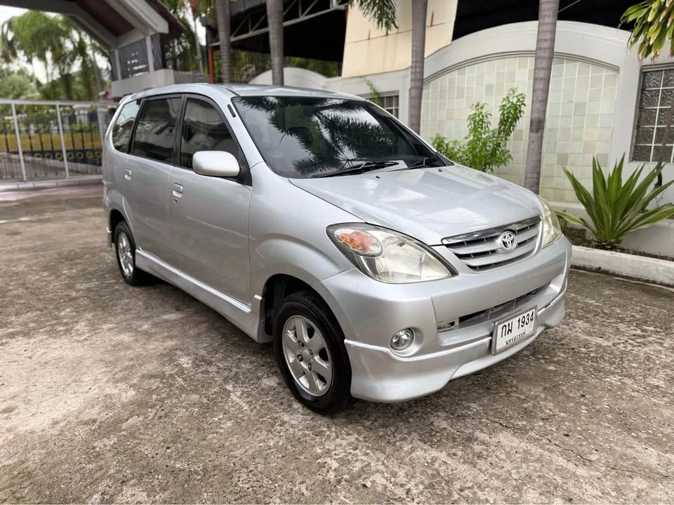 2005 Toyota Avanza I 3