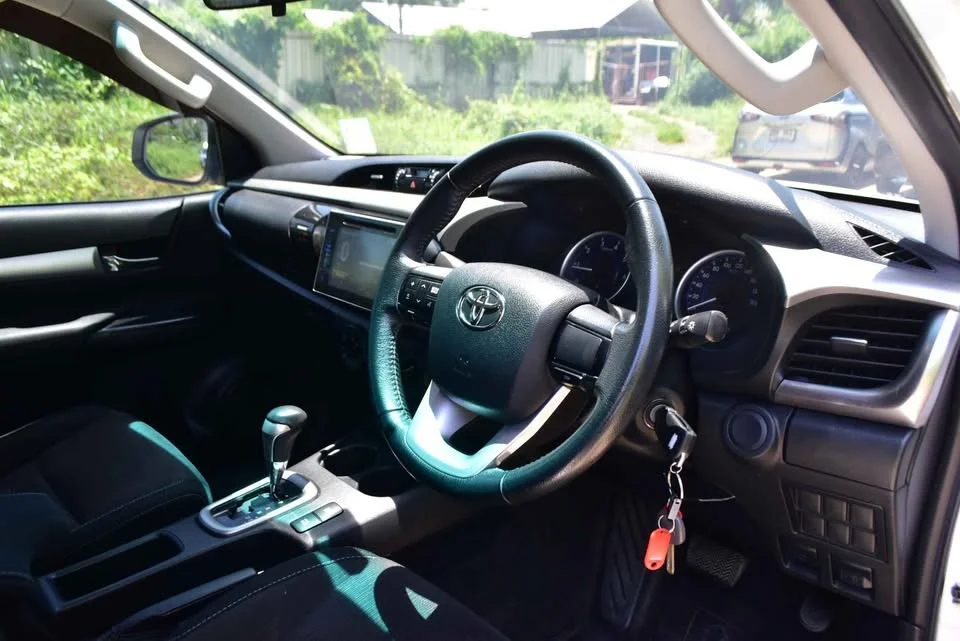 2018 Toyota Hilux VIII 2