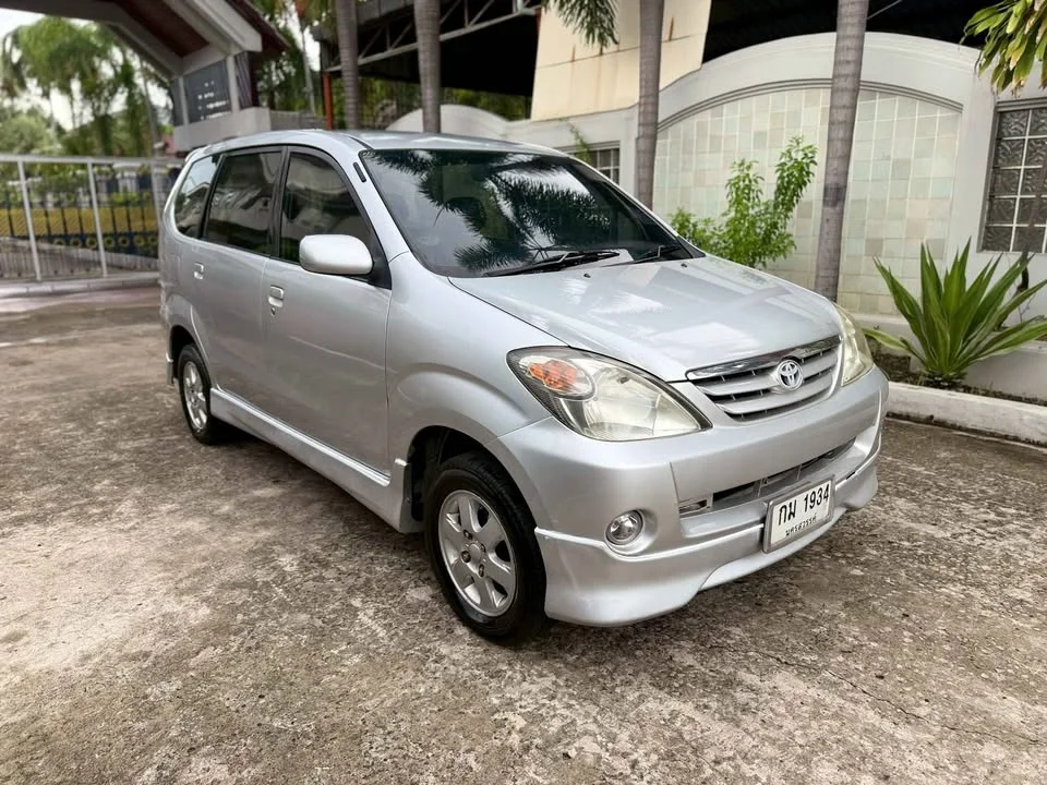 2005 Toyota Avanza I 3