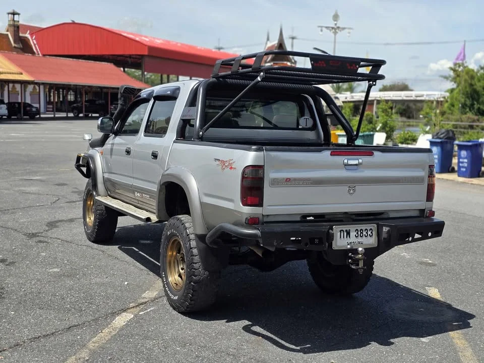 2003 Toyota Hilux Tiger VI 3