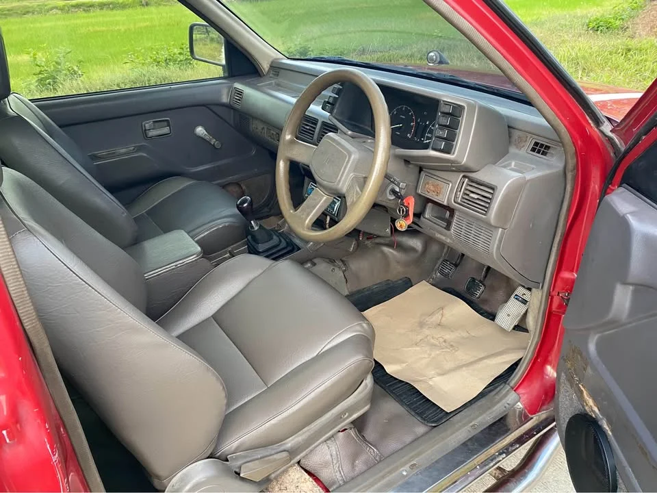 1994 Isuzu TFR III 3