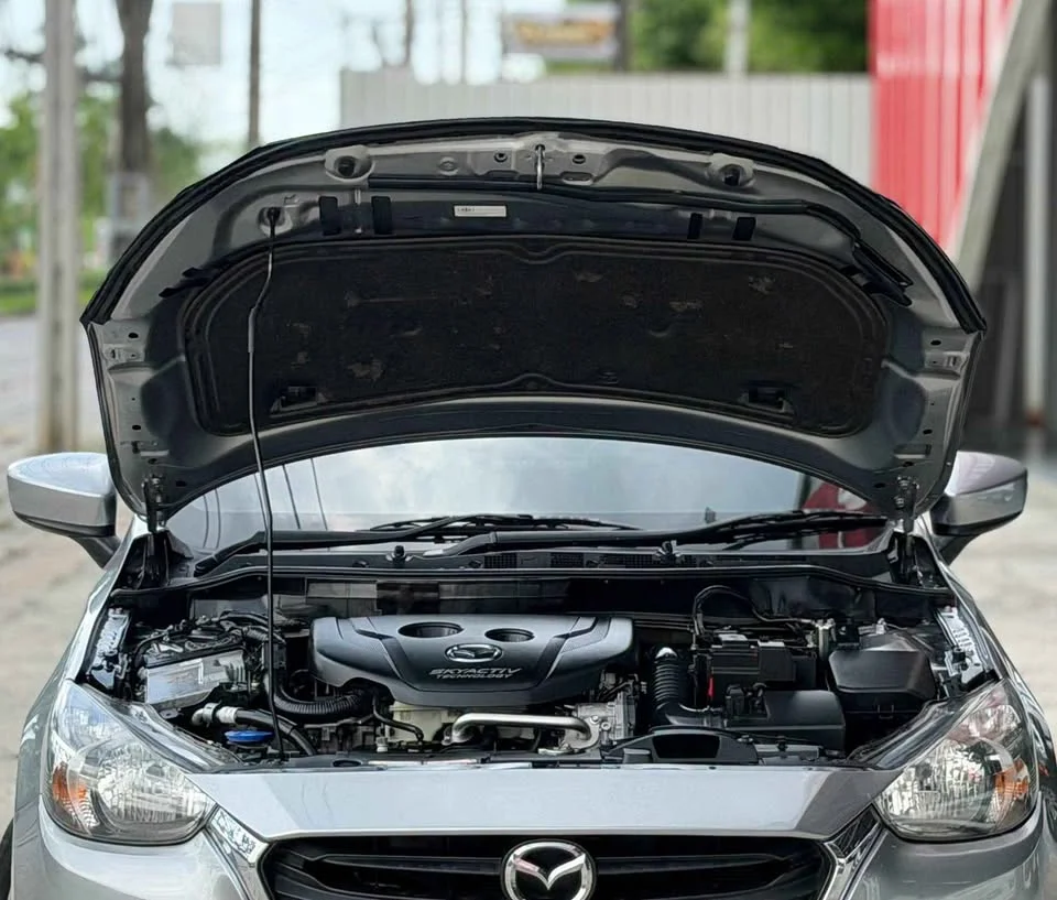 2016 Mazda 2 III 3