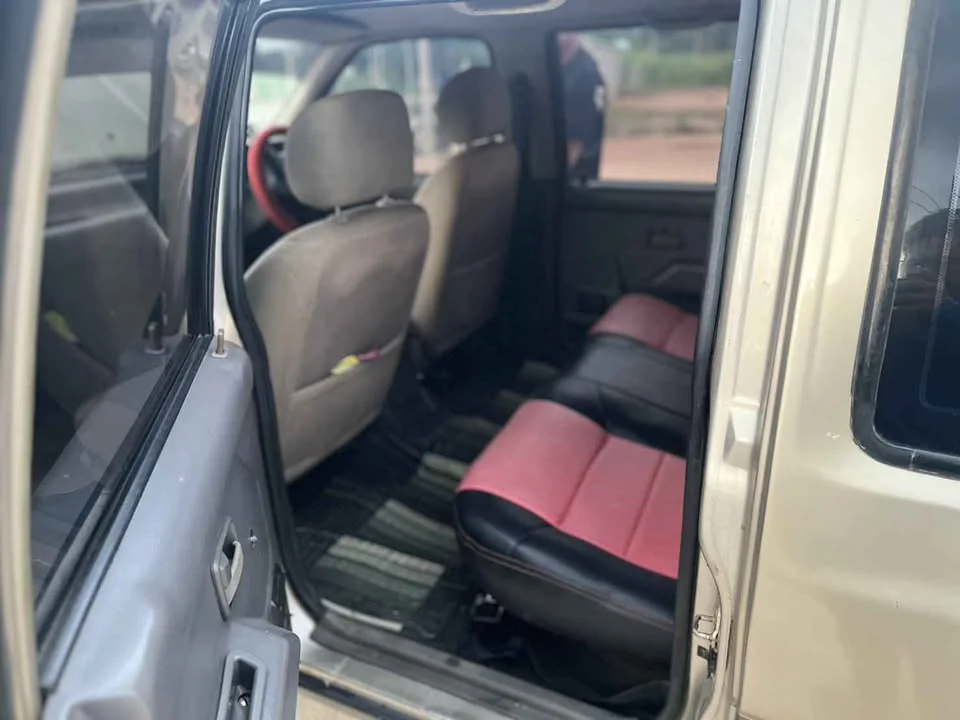 1996 Isuzu TR Grand Adventure I 2