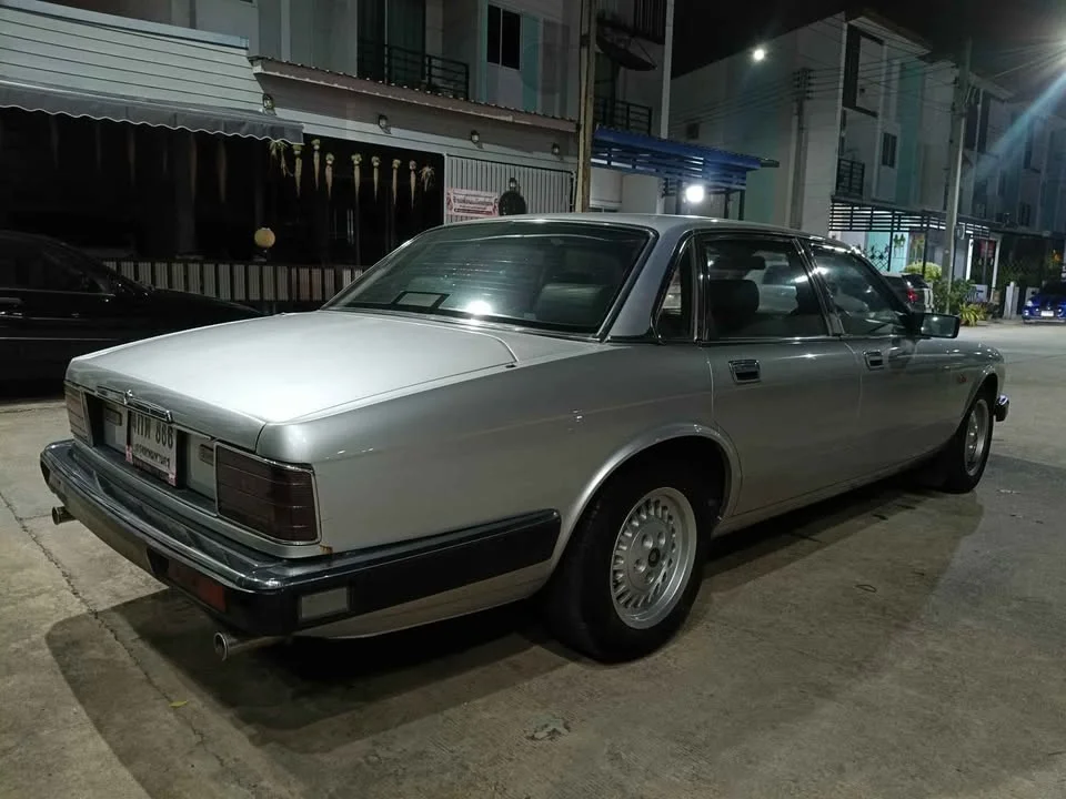 1992 Jaguar XJ XJ40 2