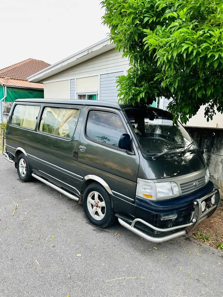 1995 Toyota Commuter IV (H100) 3