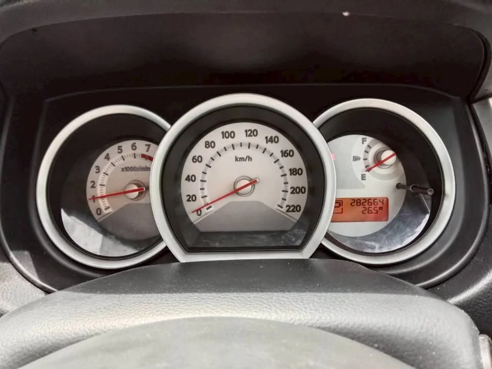 2011 Nissan Tiida I (C11) 3