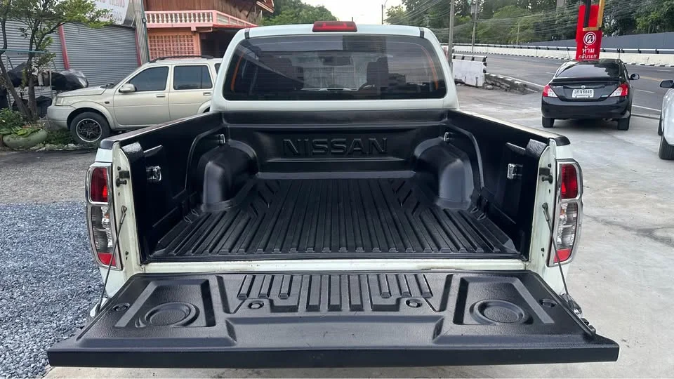2012 Nissan Navara II 3
