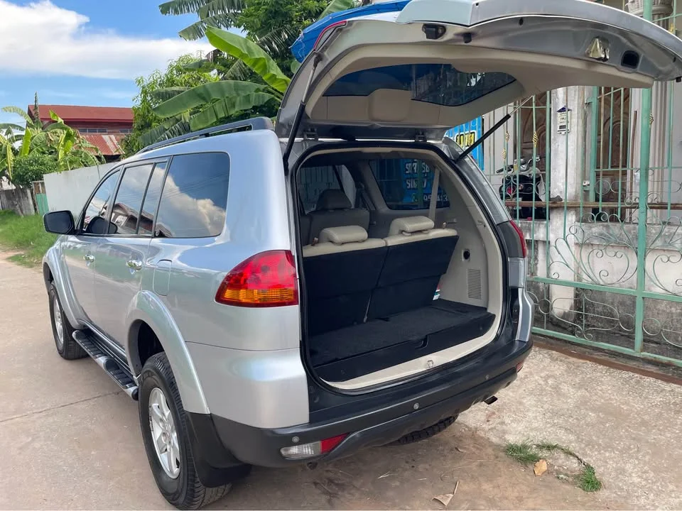 2009 Mitsubishi Pajero Sport II 2