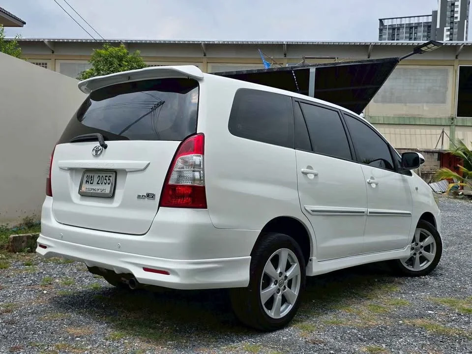 2022 Toyota Innova I 3