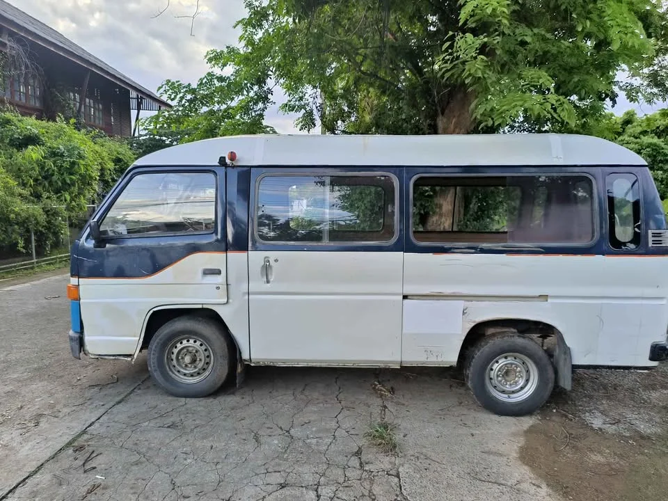 1995 Toyota Commuter IV (H100) 3