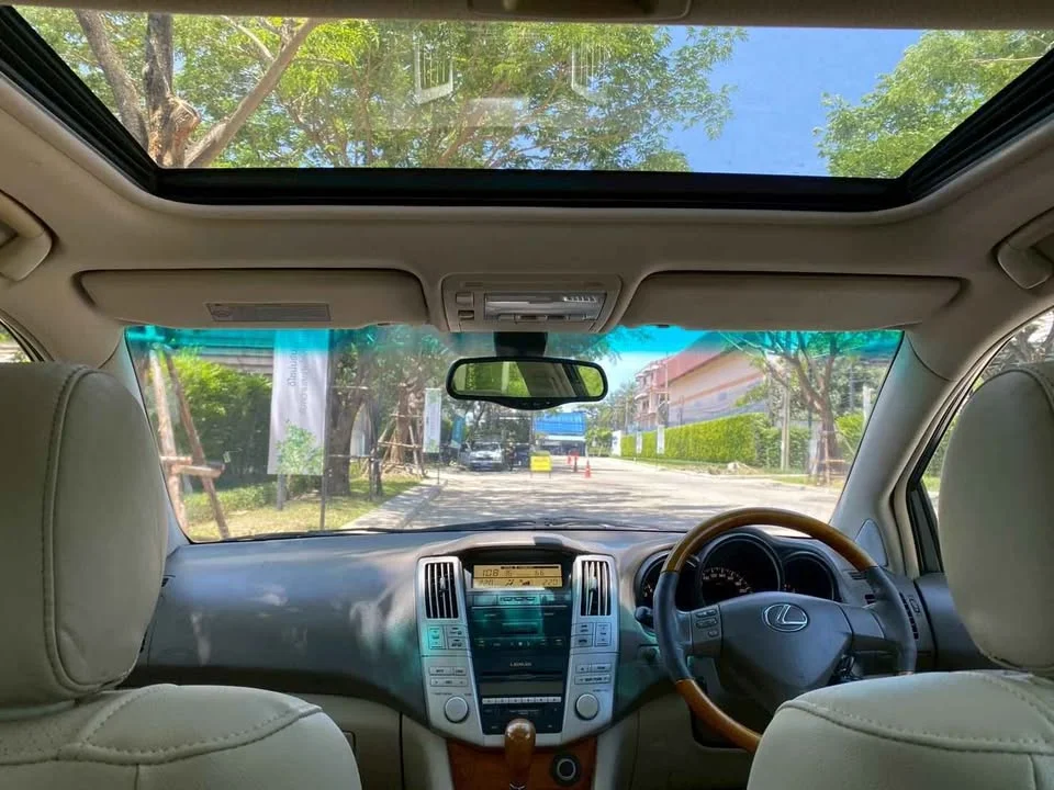 2005 Lexus RX II 2