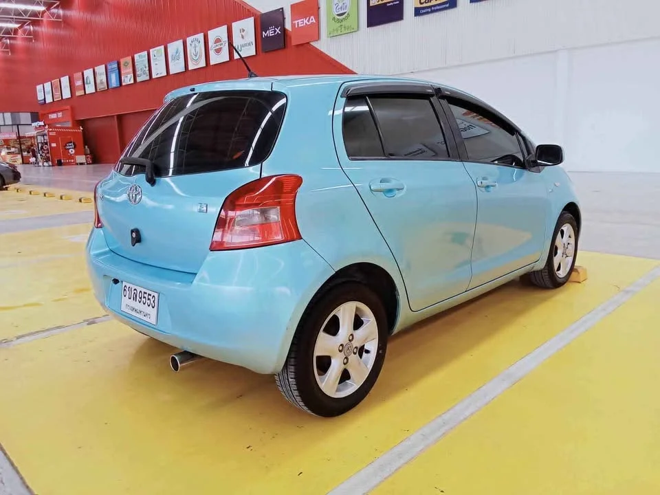2006 Toyota Yaris II 2