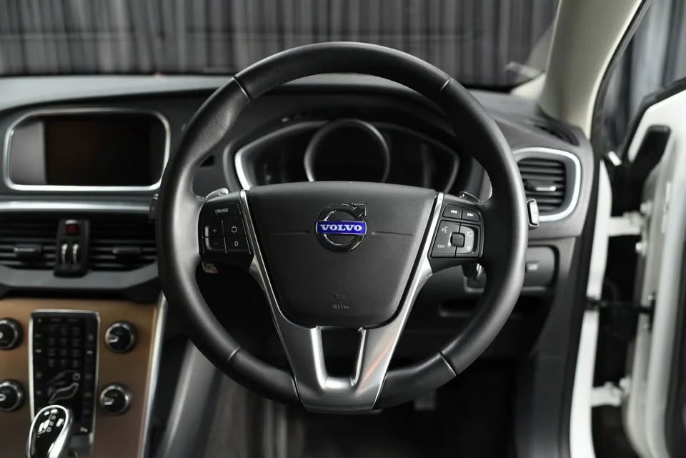 2016 Volvo V40 II 2