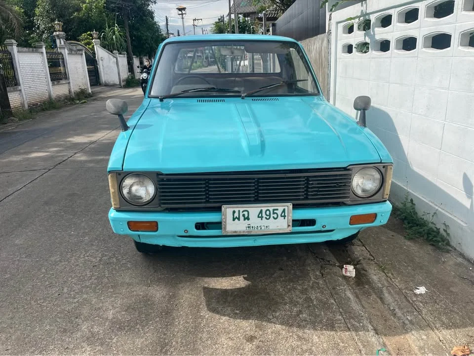 1980 Toyota Hilux Mighty-X V 2
