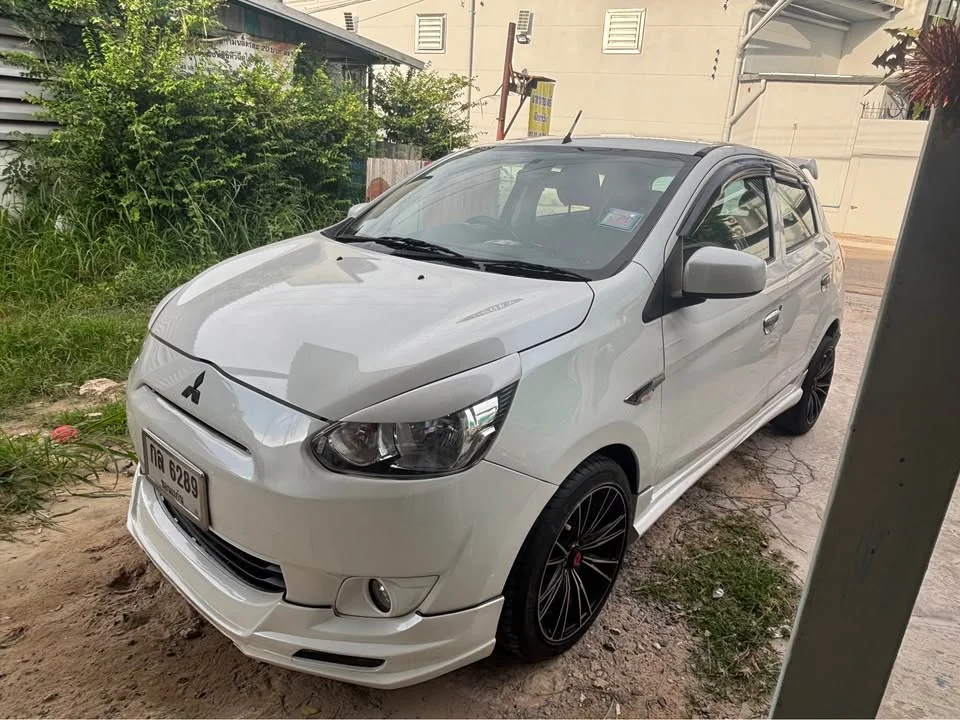 2012 Mitsubishi Mirage VI 2