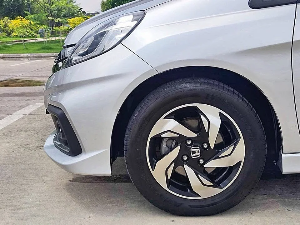 2015 Honda Mobilio II 3