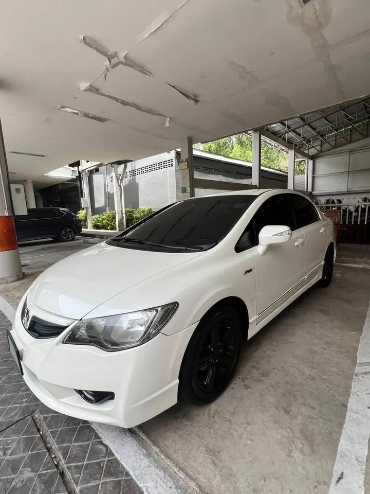 2011 Honda Civic VIII 3