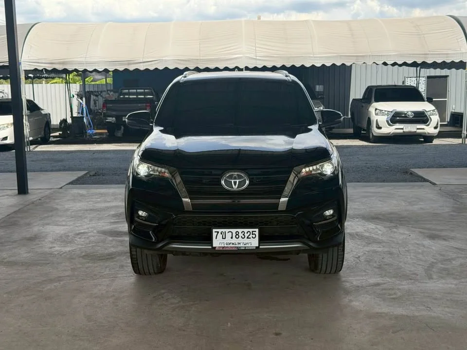 2019 Toyota Fortuner II 3