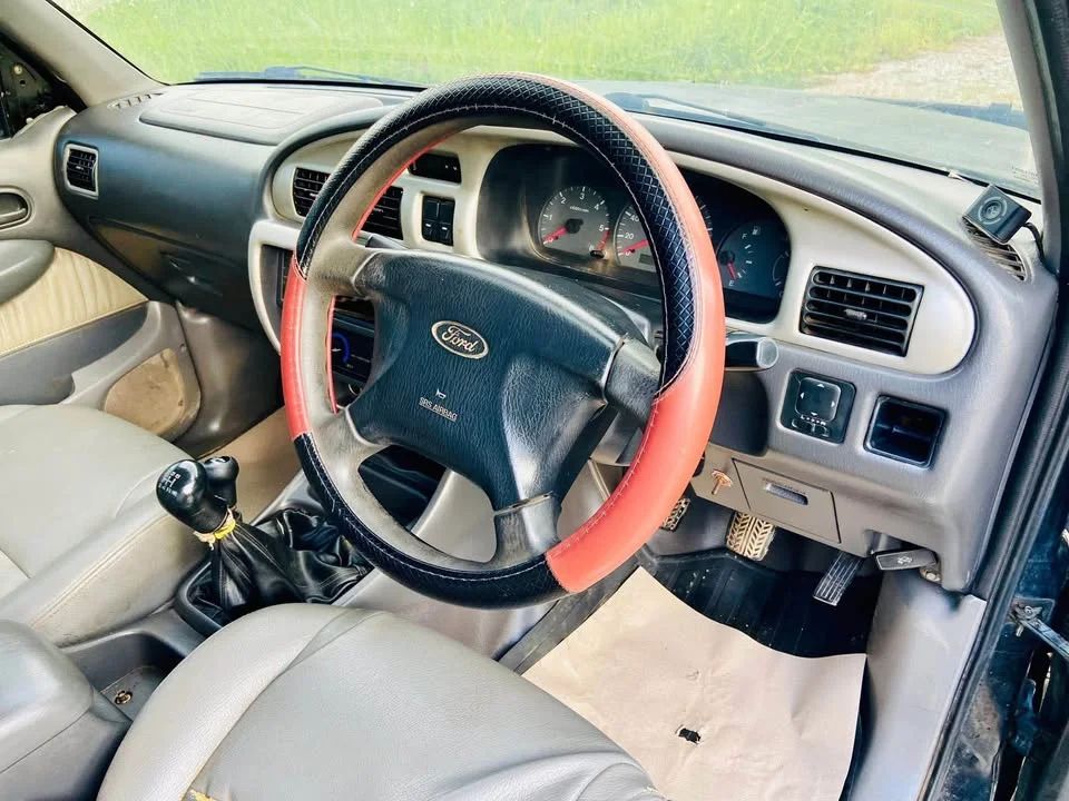 2002 Ford Ranger I 3