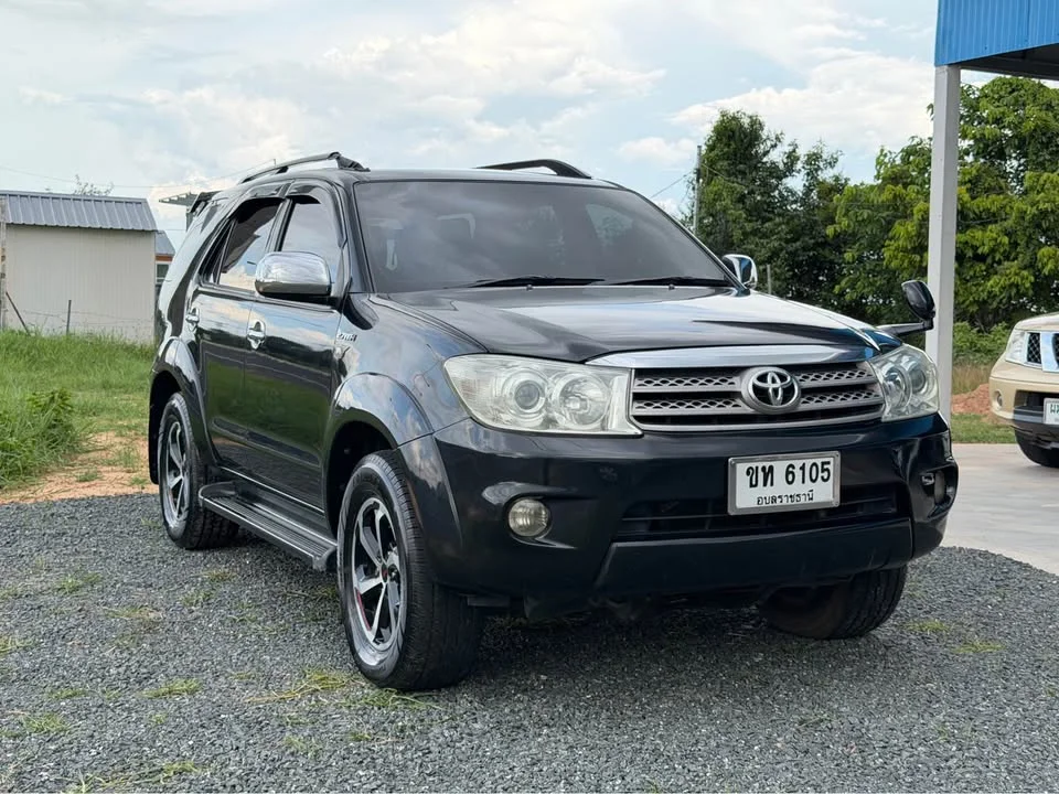 2005 Toyota Fortuner I 3