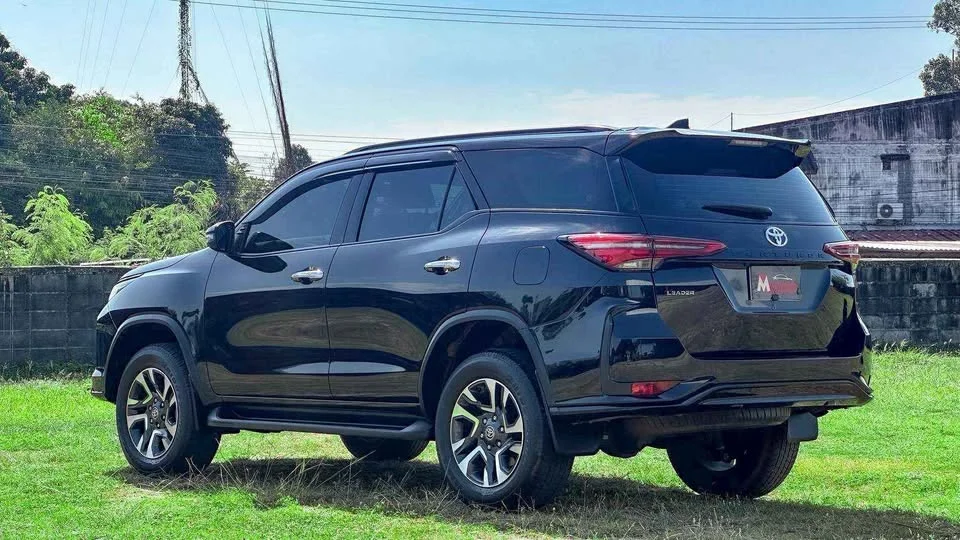 2023 Toyota Fortuner II 2