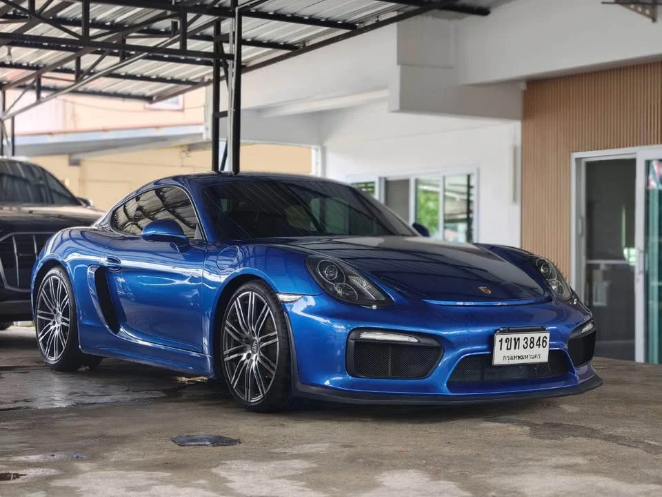2015 Porsche Boxster and Cayman III 2