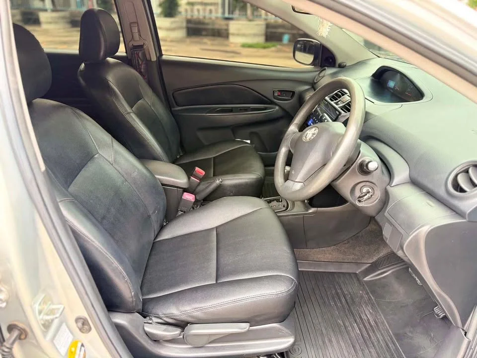 2010 Toyota Vios II 2
