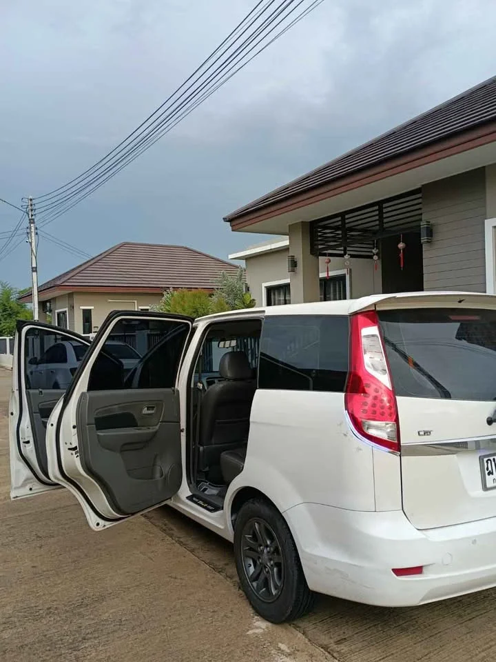 2010 Proton Exora 2
