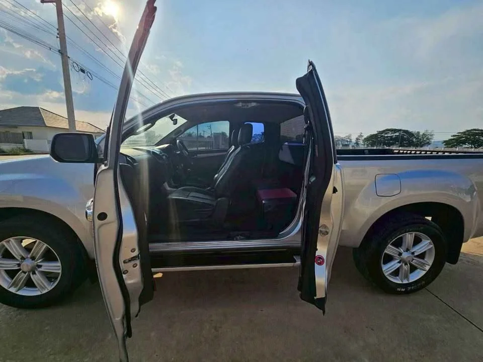 2013 Isuzu D-Max II (RT) 2