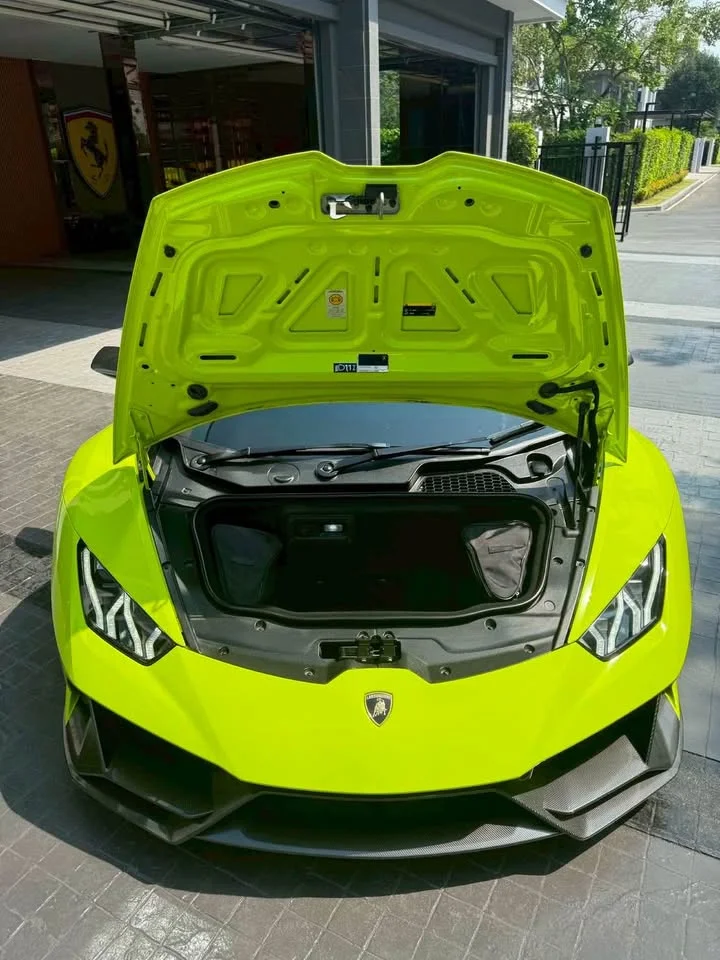 2020 Lamborghini Huracan 2