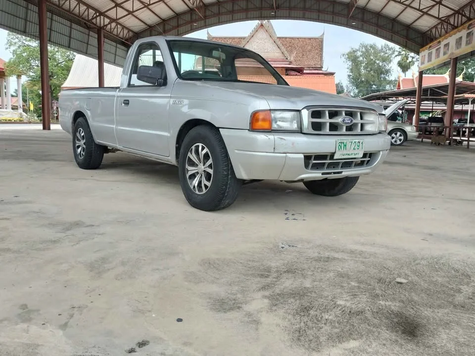 2001 Mazda 2500 Fighter V 2
