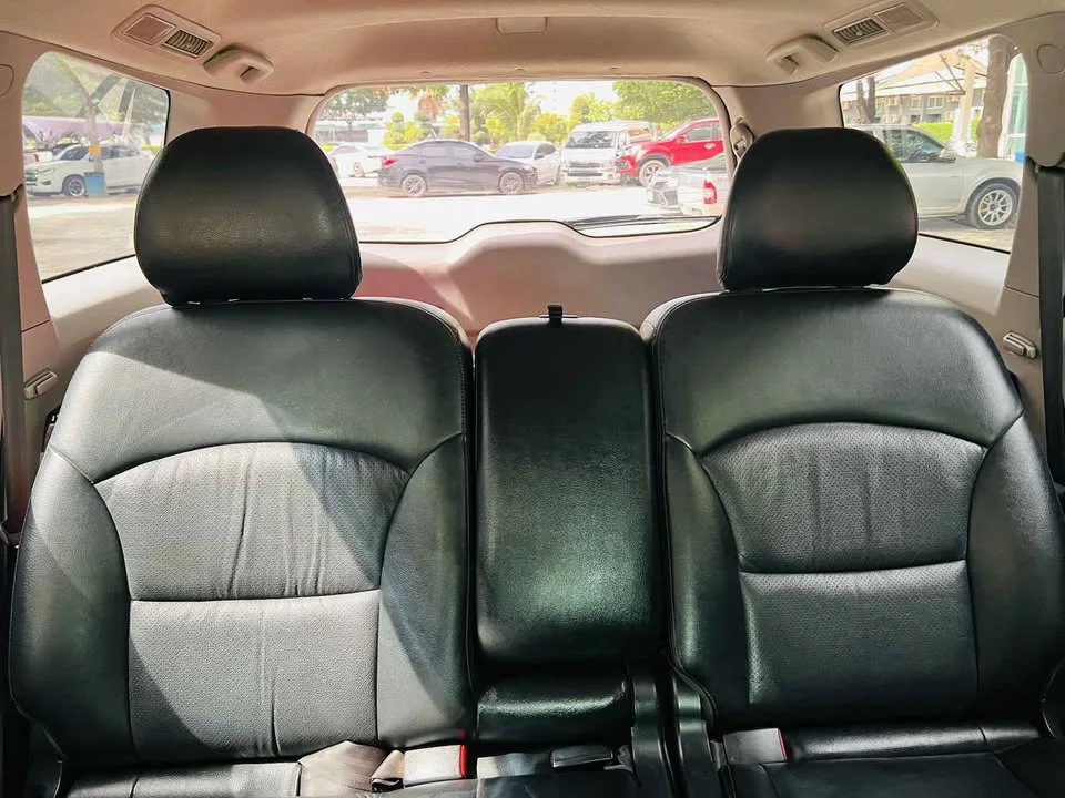 2007 Mitsubishi Space Wagon IV 2