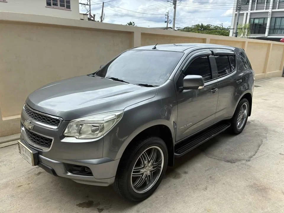 2013 Chevrolet TrailBlazer II 2