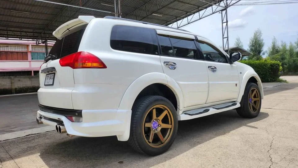2012 Mitsubishi Pajero Sport II 3