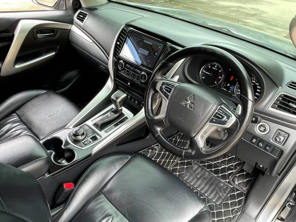 2016 Mitsubishi Pajero Sport III 3
