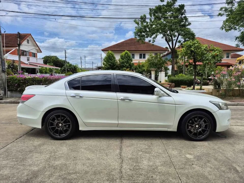 2010 Honda Accord VIII 3