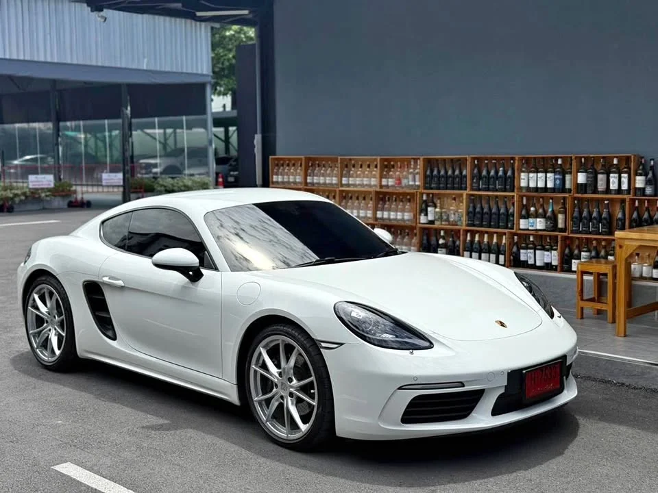 2019 Porsche 718 Boxster and Cayman IV 2