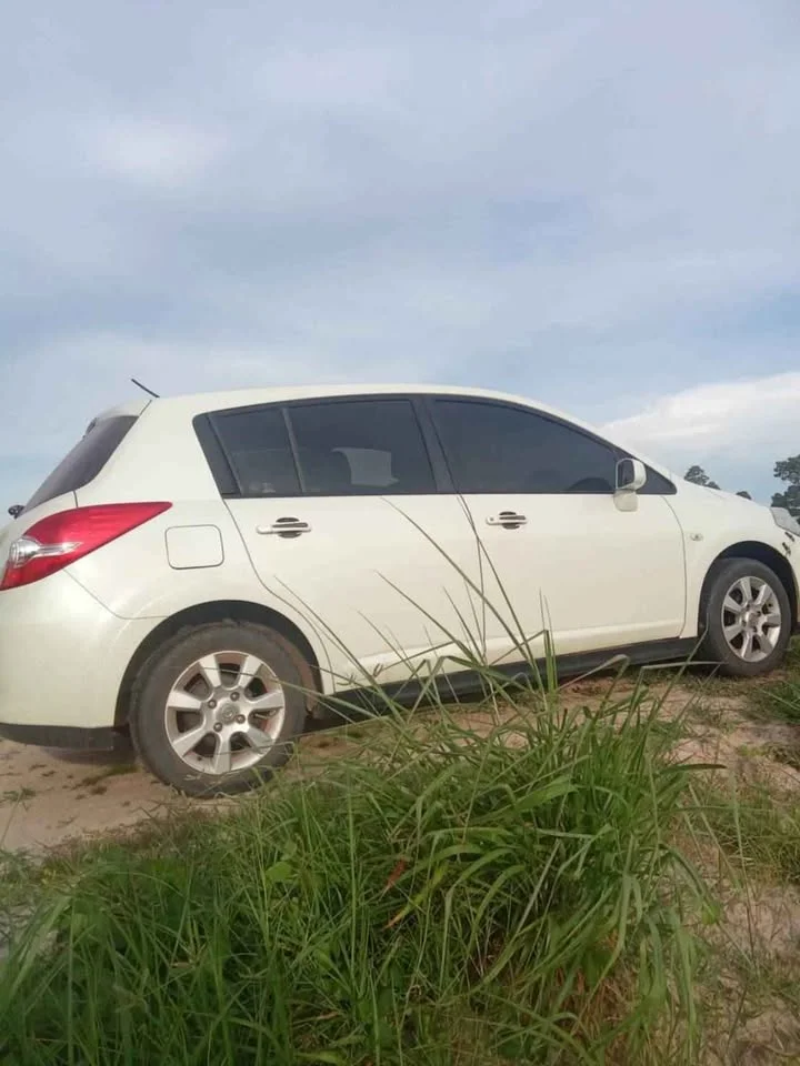 2009 Nissan Tiida I (C11) 3