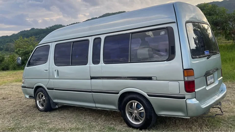 2539 Toyota Commuter IV (H100) 2