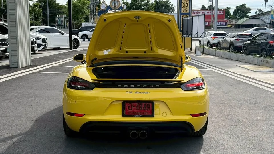 2019 Porsche 718 Boxster and Cayman IV 3