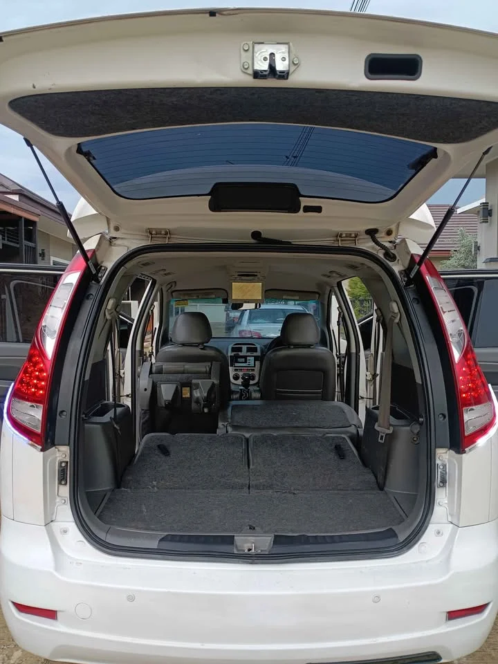 2011 Proton Exora 2