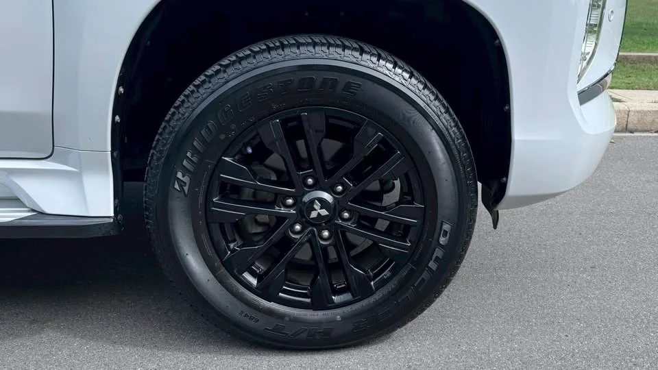 2021 Mitsubishi Pajero Sport III 3