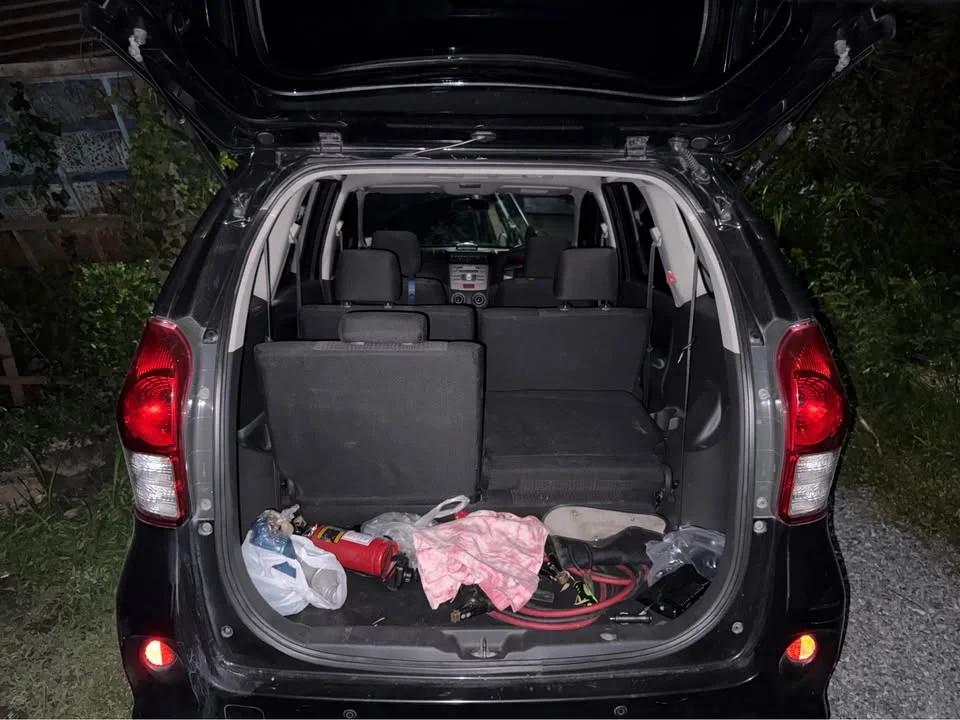 2013 Toyota Avanza II 2