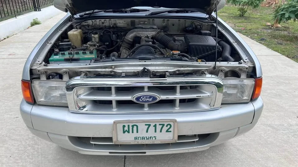 2001 Mazda 2500 Fighter V 2