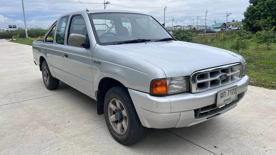 2001 Mazda 2500 Fighter V 2