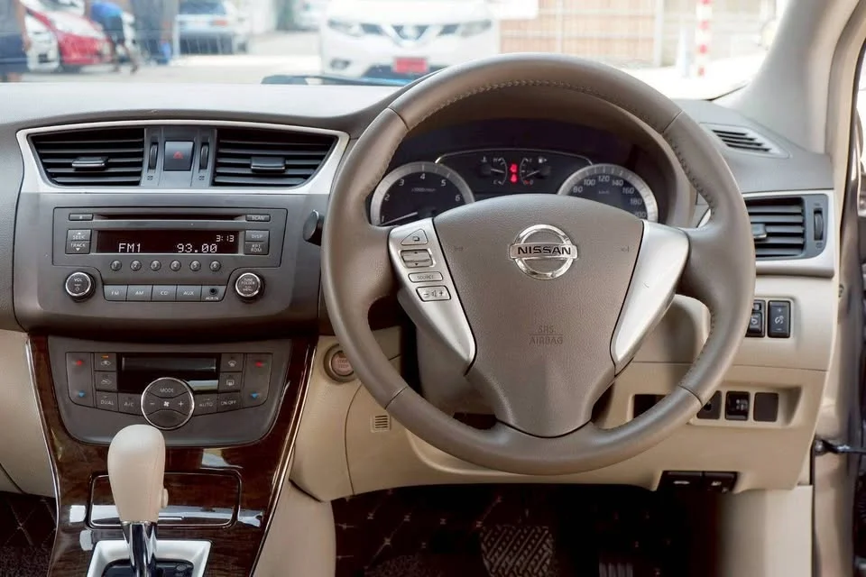 2015 Nissan Sylphy III (B17) 3